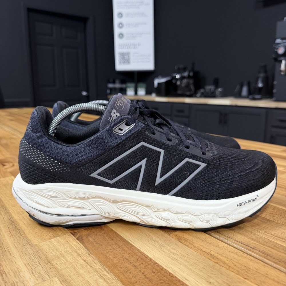 New Balance Fresh Foam x 860 v14 Mens Sz 11.5 Black White Running Shoes Sneakers